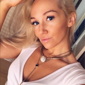 Meet your Posher, Elle